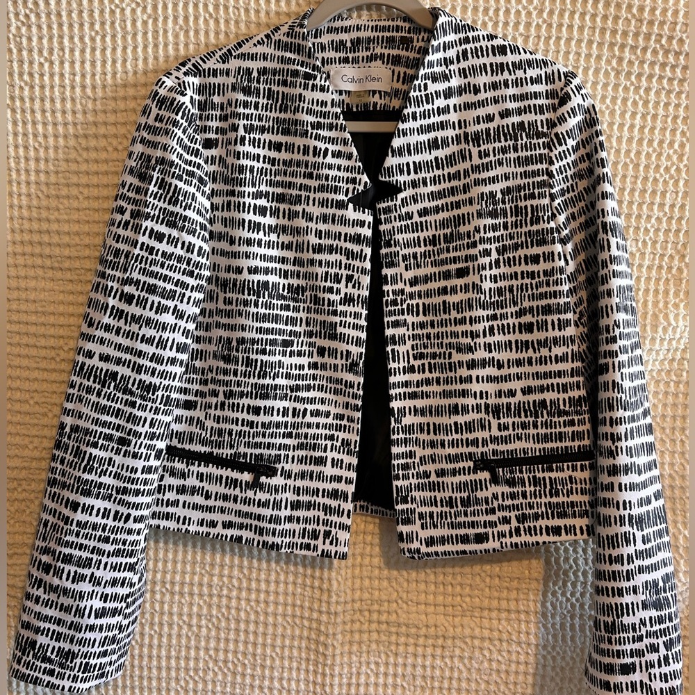 Calvin Klein Monochrome Women's Blazer - Picture 3 of 8